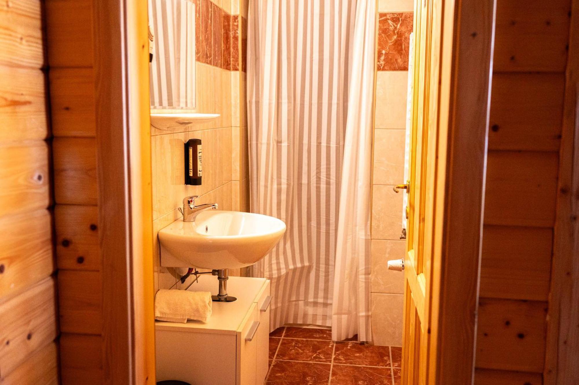 Edelweiss Lodge Lachtal I Self Check-In Δωμάτιο φωτογραφία